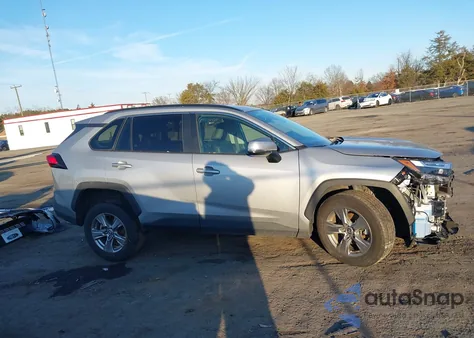 2024 Toyota Rav4 Xle from USA, damaged, VIN 2T3P1RFV7RW439966